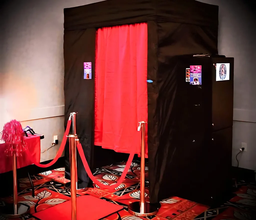 Kingston Enclosed Photo Booth