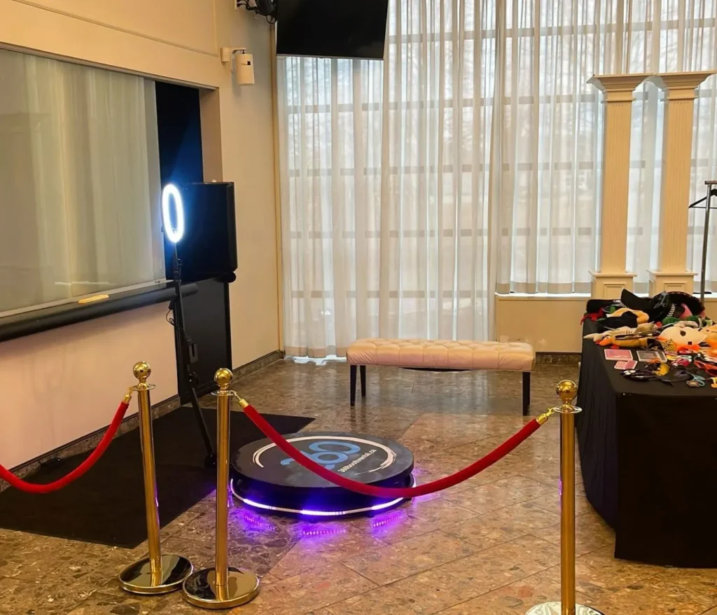 Mississauga 360 Video Booth