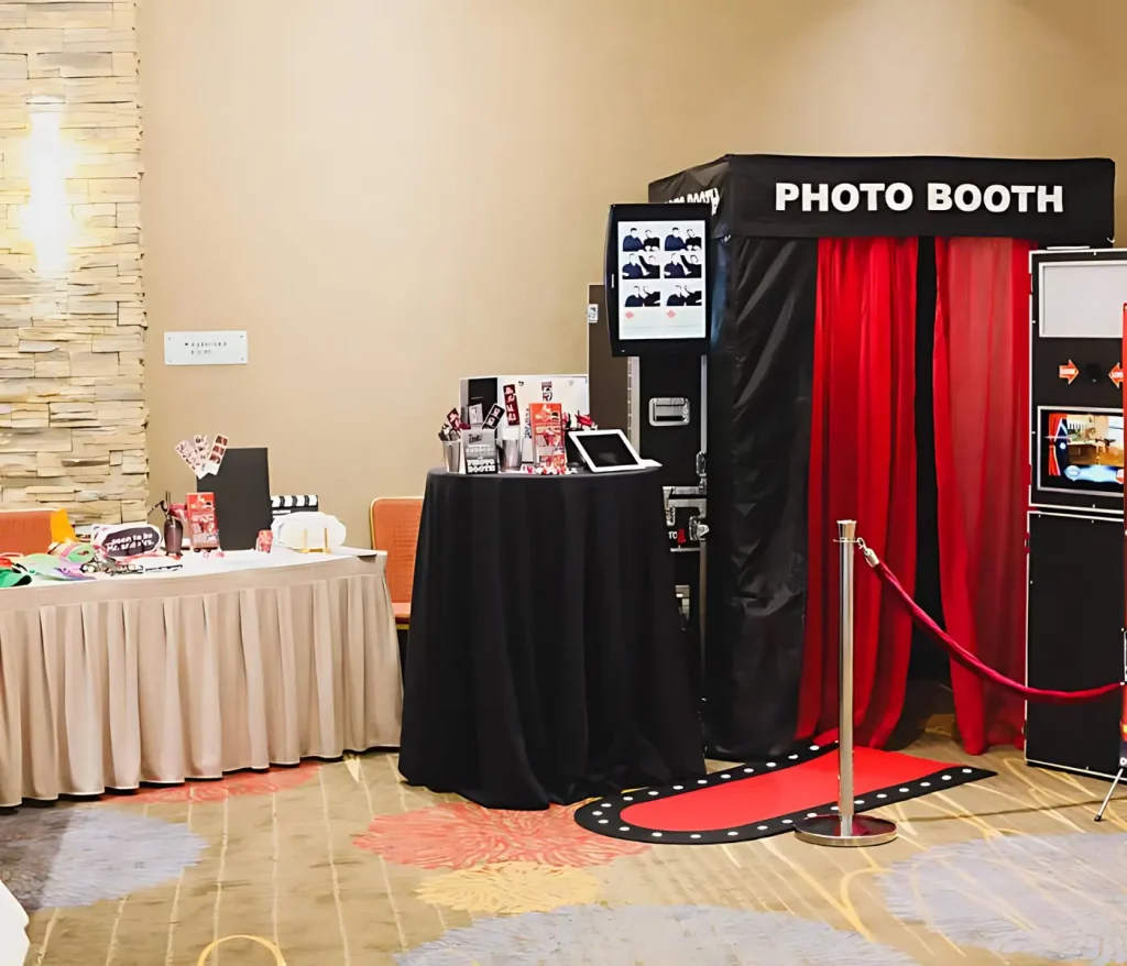 Cambridge Enclosed Photo Booth Rental